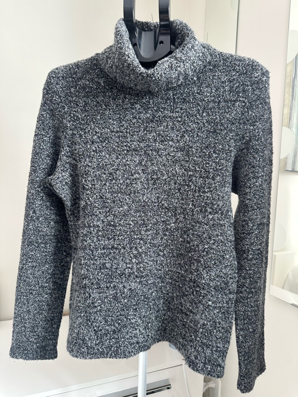 Mexx Size Large Charcoal Bouclé Turtleneck Sweater